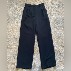 Aritzia Effortless Pant size 0